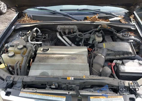 2008 Ford Escape Hybrid from USA, damaged, VIN 1FMCU59H58KD49917